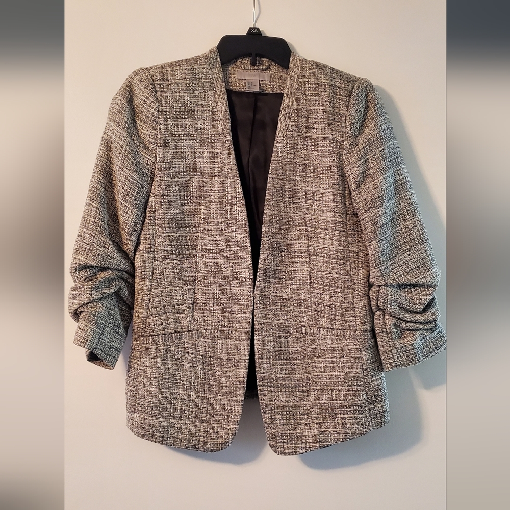H&M Black and White Blazer Size 6